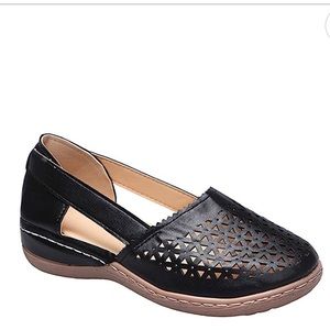 New HHZY
Womens Loafers Moccasins Flat Boat Shoes faux Leather Cut Out size 8